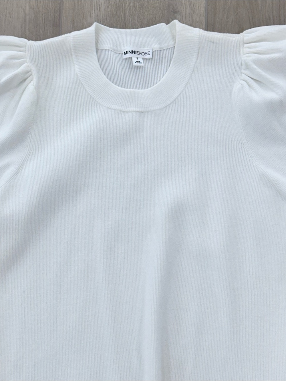 NWOT Minnie Rose flare sleeve crewneck sweater white small - Picture 3 of 5
